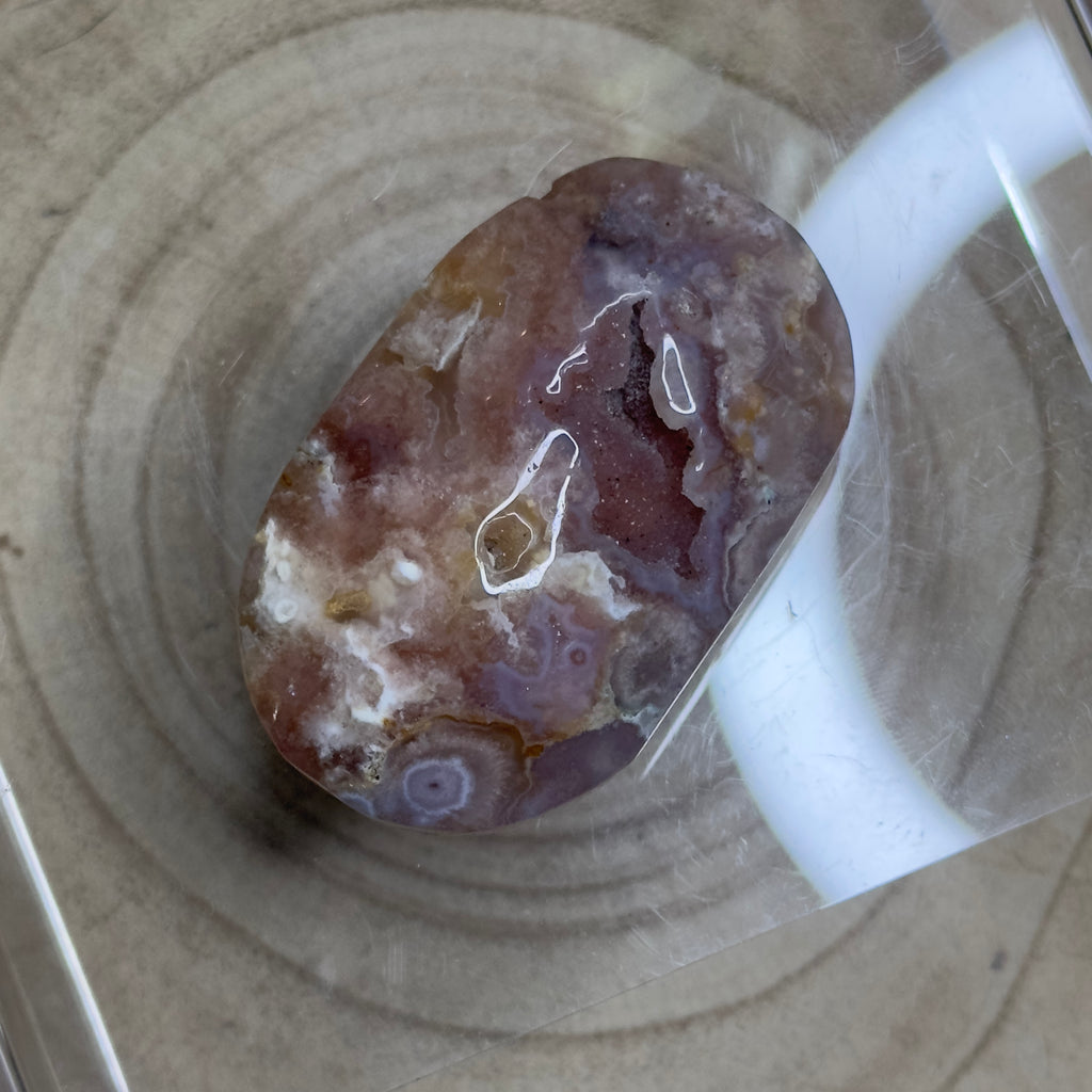 Flower Agate Palmstone