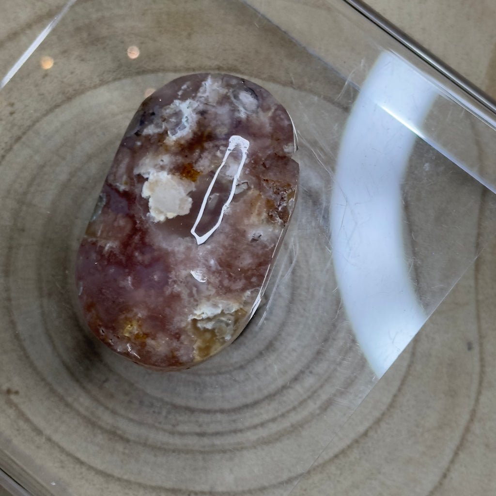 Flower Agate Palmstone