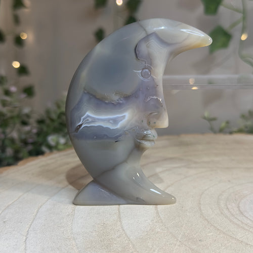 Druzy Blue Banding Agate Moon Carving